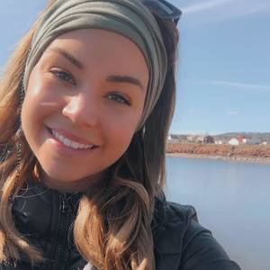 Meet your Posher, Jade